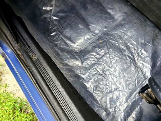 ВАЗ 2107, объемом двигателя 1.5 л и пробегом 28 тыс. км за 3560 $, фото 4 на Automoto.ua