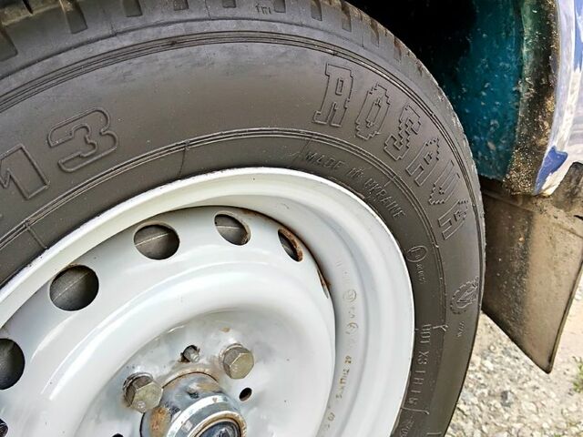 ВАЗ 2107, объемом двигателя 1.5 л и пробегом 28 тыс. км за 3560 $, фото 3 на Automoto.ua