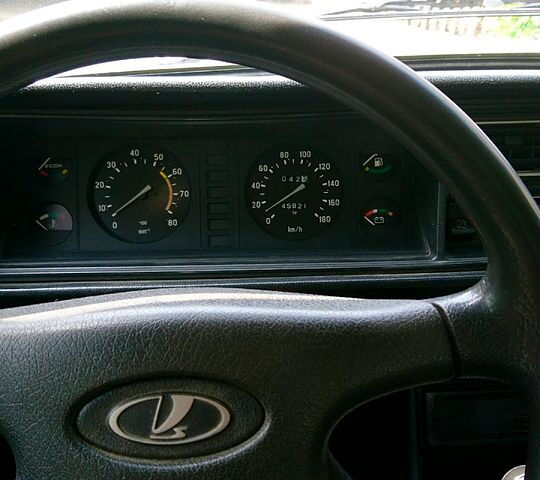 ВАЗ 2107, объемом двигателя 1.5 л и пробегом 50 тыс. км за 1699 $, фото 2 на Automoto.ua