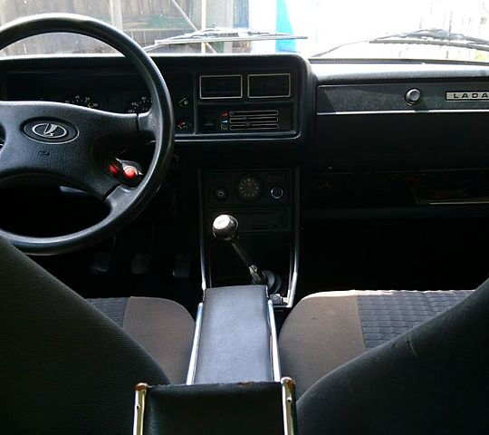 ВАЗ 2107, объемом двигателя 1.5 л и пробегом 50 тыс. км за 1699 $, фото 3 на Automoto.ua