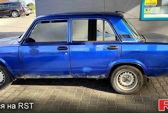 ВАЗ 2107, объемом двигателя 1.5 л и пробегом 0 тыс. км за 1000 $, фото 1 на Automoto.ua