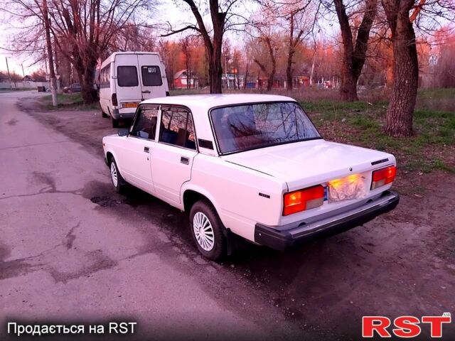 ВАЗ 2107, объемом двигателя 16 л и пробегом 42 тыс. км за 1400 $, фото 3 на Automoto.ua