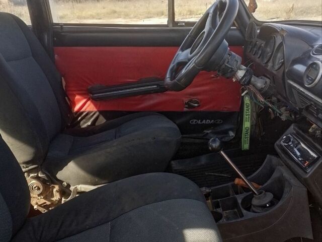 Желтый ВАЗ 2107, объемом двигателя 1.3 л и пробегом 777 тыс. км за 503 $, фото 5 на Automoto.ua