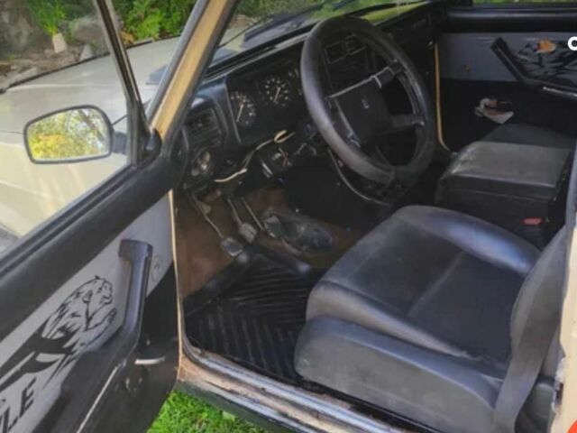 Желтый ВАЗ 2107, объемом двигателя 1.3 л и пробегом 290 тыс. км за 405 $, фото 2 на Automoto.ua