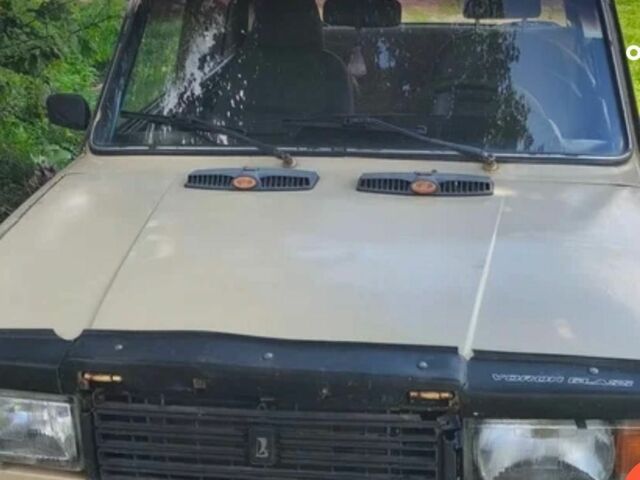 Желтый ВАЗ 2107, объемом двигателя 1.3 л и пробегом 290 тыс. км за 405 $, фото 1 на Automoto.ua