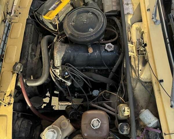 Желтый ВАЗ 2107, объемом двигателя 1.45 л и пробегом 500 тыс. км за 999 $, фото 4 на Automoto.ua