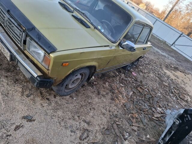 Желтый ВАЗ 2107, объемом двигателя 0 л и пробегом 100 тыс. км за 500 $, фото 5 на Automoto.ua