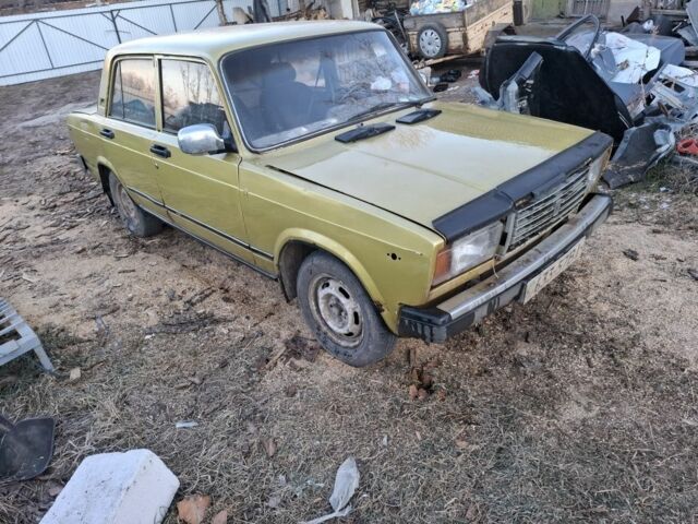 Желтый ВАЗ 2107, объемом двигателя 0 л и пробегом 100 тыс. км за 500 $, фото 4 на Automoto.ua
