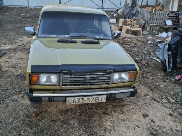 Желтый ВАЗ 2107, объемом двигателя 0 л и пробегом 100 тыс. км за 500 $, фото 6 на Automoto.ua