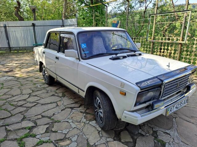 Желтый ВАЗ 2107, объемом двигателя 1.5 л и пробегом 70 тыс. км за 1200 $, фото 4 на Automoto.ua
