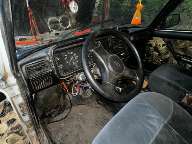 Серый ВАЗ 2107, объемом двигателя 0 л и пробегом 5 тыс. км за 408 $, фото 5 на Automoto.ua