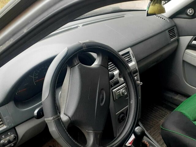 Серый ВАЗ 2107, объемом двигателя 0 л и пробегом 106 тыс. км за 2500 $, фото 1 на Automoto.ua