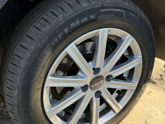 Сірий ВАЗ 2107, об'ємом двигуна 1.6 л та пробігом 40 тис. км за 4500 $, фото 4 на Automoto.ua