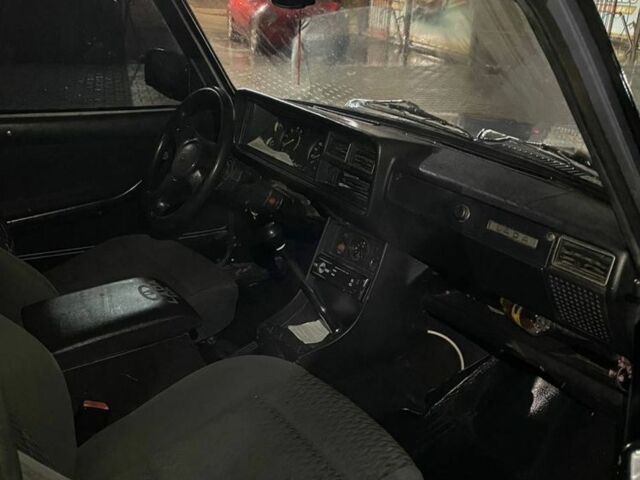 Сірий ВАЗ 2107, об'ємом двигуна 1.5 л та пробігом 3 тис. км за 900 $, фото 3 на Automoto.ua