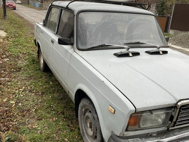 Серый ВАЗ 2107, объемом двигателя 1.5 л и пробегом 70 тыс. км за 650 $, фото 3 на Automoto.ua