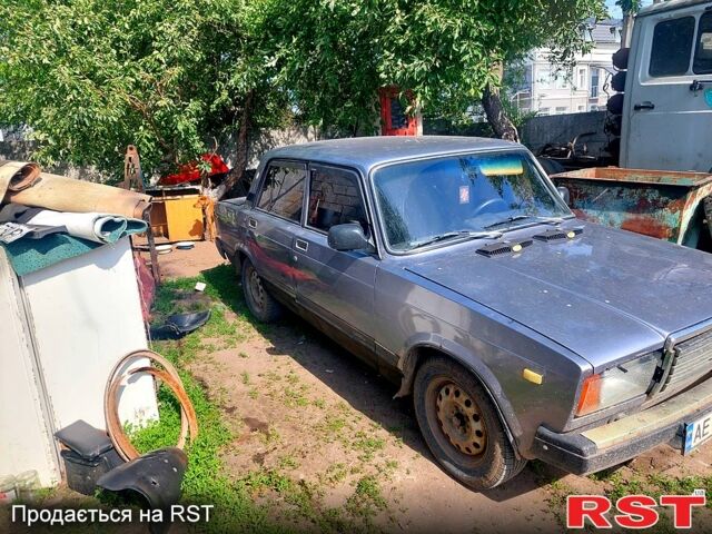 Серый ВАЗ 2107, объемом двигателя 1.5 л и пробегом 0 тыс. км за 1080 $, фото 1 на Automoto.ua