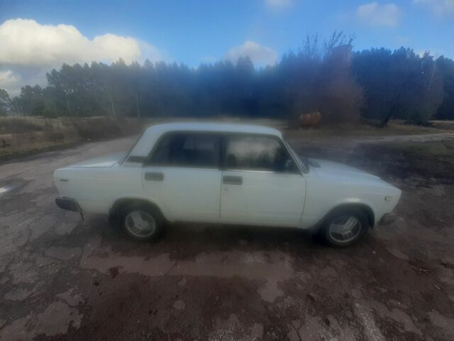 Серый ВАЗ 2107, объемом двигателя 1 л и пробегом 81 тыс. км за 707 $, фото 3 на Automoto.ua