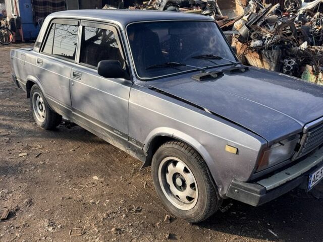 Серый ВАЗ 2107, объемом двигателя 0 л и пробегом 200 тыс. км за 356 $, фото 2 на Automoto.ua