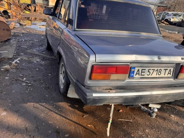 Серый ВАЗ 2107, объемом двигателя 0 л и пробегом 200 тыс. км за 356 $, фото 1 на Automoto.ua