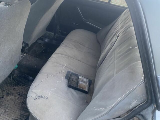 Сірий ВАЗ 2107, об'ємом двигуна 1.5 л та пробігом 1000 тис. км за 237 $, фото 6 на Automoto.ua