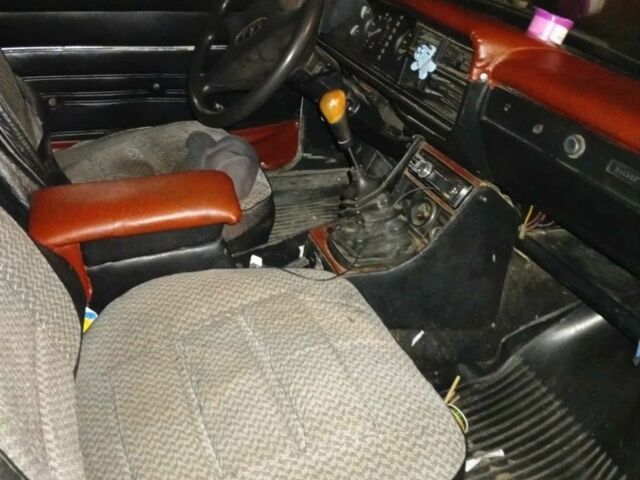 Серый ВАЗ 2107, объемом двигателя 1.5 л и пробегом 70 тыс. км за 691 $, фото 4 на Automoto.ua