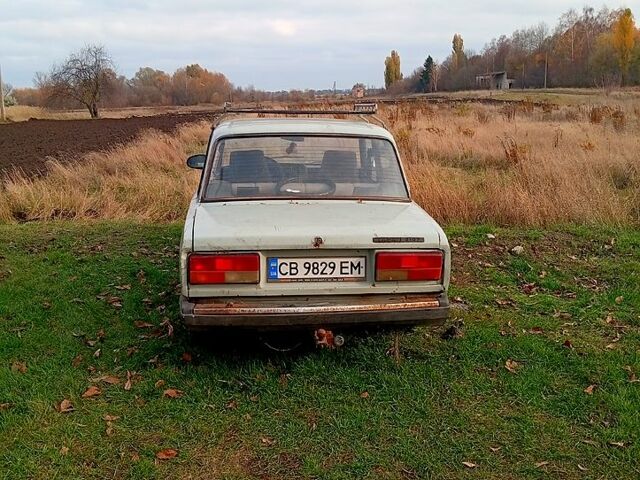 Серый ВАЗ 2107, объемом двигателя 1.5 л и пробегом 163 тыс. км за 600 $, фото 4 на Automoto.ua