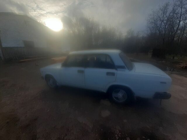 Серый ВАЗ 2107, объемом двигателя 1 л и пробегом 81 тыс. км за 707 $, фото 2 на Automoto.ua