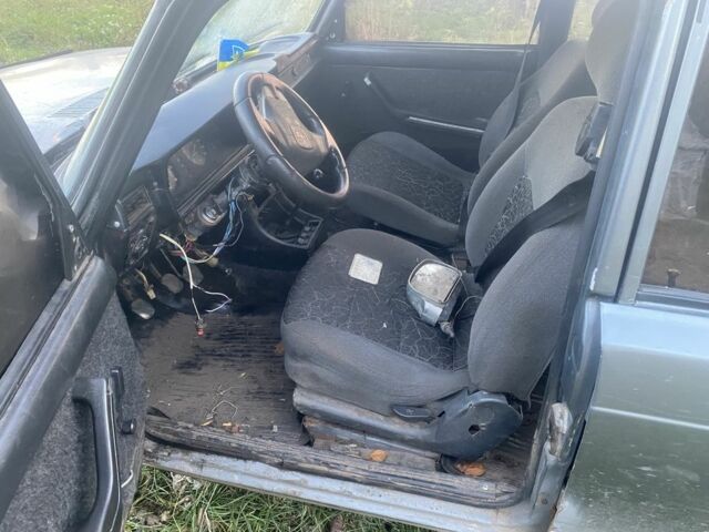 Сірий ВАЗ 2107, об'ємом двигуна 1.5 л та пробігом 1000 тис. км за 237 $, фото 3 на Automoto.ua