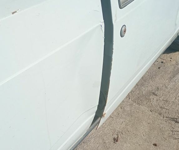 Серый ВАЗ 2107, объемом двигателя 1.5 л и пробегом 1000 тыс. км за 381 $, фото 2 на Automoto.ua