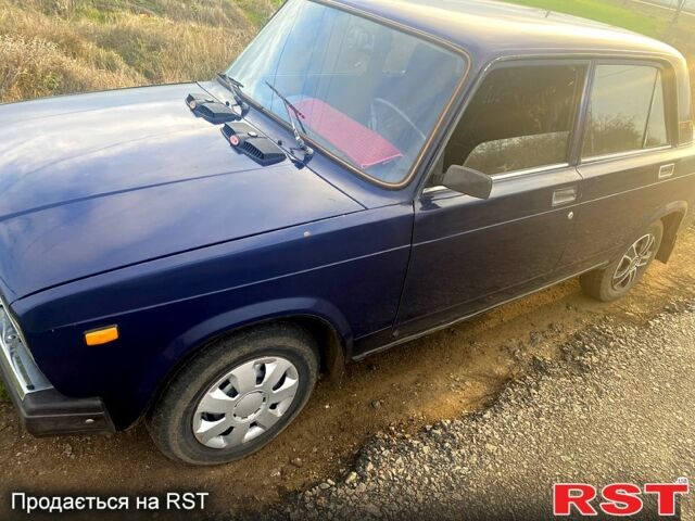 Серый ВАЗ 2107, объемом двигателя 1.6 л и пробегом 10 тыс. км за 900 $, фото 2 на Automoto.ua