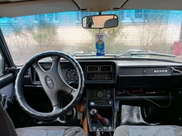 Серый ВАЗ 2107, объемом двигателя 1.5 л и пробегом 1000 тыс. км за 1400 $, фото 4 на Automoto.ua