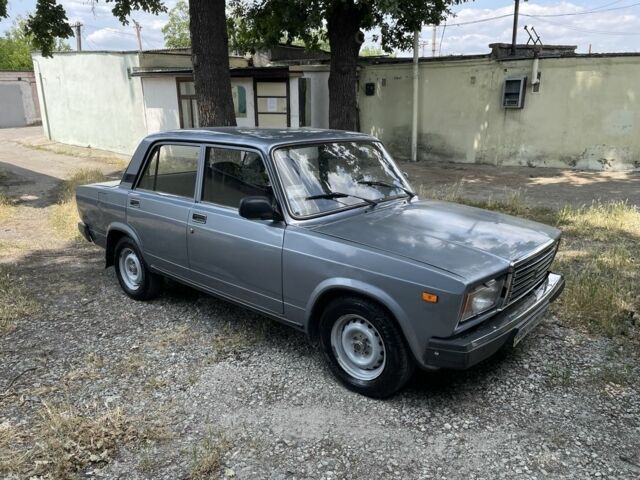Серый ВАЗ 2107, объемом двигателя 1.6 л и пробегом 79 тыс. км за 1850 $, фото 1 на Automoto.ua