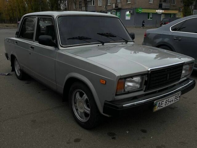 Серый ВАЗ 2107, объемом двигателя 1.7 л и пробегом 168 тыс. км за 1650 $, фото 4 на Automoto.ua