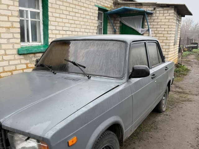 Серый ВАЗ 2107, объемом двигателя 1.5 л и пробегом 3 тыс. км за 1183 $, фото 1 на Automoto.ua