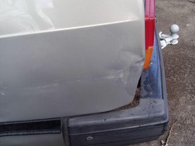 Серый ВАЗ 2107, объемом двигателя 1.5 л и пробегом 250 тыс. км за 1200 $, фото 4 на Automoto.ua