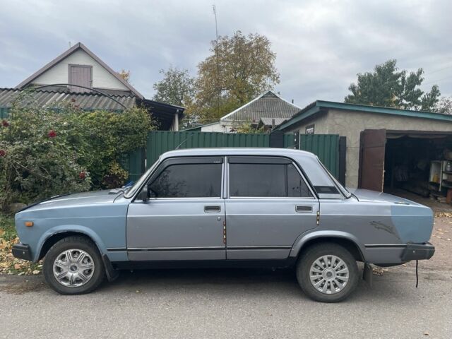 Серый ВАЗ 2107, объемом двигателя 0 л и пробегом 40 тыс. км за 912 $, фото 1 на Automoto.ua