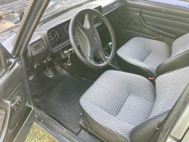 Серый ВАЗ 2107, объемом двигателя 1.5 л и пробегом 150 тыс. км за 950 $, фото 7 на Automoto.ua