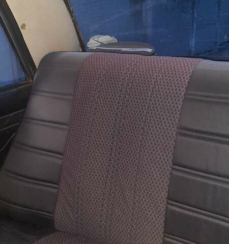 Серый ВАЗ 2107, объемом двигателя 1.5 л и пробегом 60 тыс. км за 1400 $, фото 3 на Automoto.ua