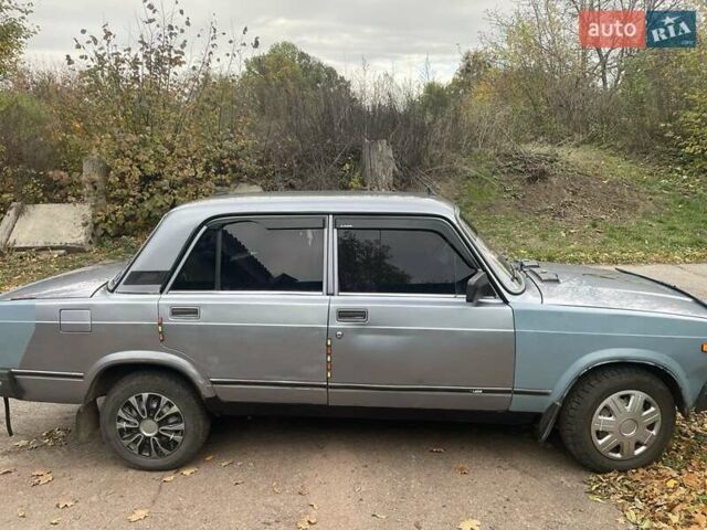 ВАЗ 2107 2006 в Миргороде на Automoto.ua Серый ВАЗ 2107, объемом двигателя 0 л и пробегом 40 тыс. км за 912 $, фото 1 на Automoto.ua