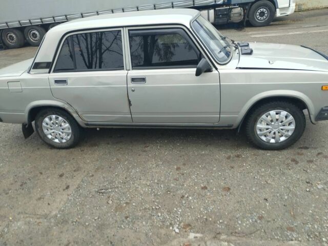 Сірий ВАЗ 2107, об'ємом двигуна 0 л та пробігом 146 тис. км за 1072 $, фото 3 на Automoto.ua