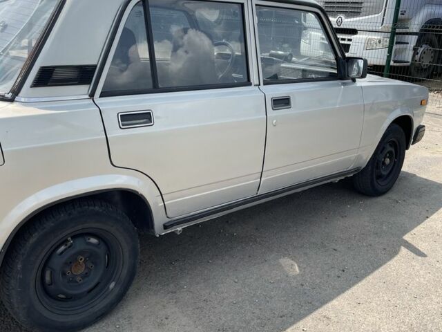 Серый ВАЗ 2107, объемом двигателя 1.6 л и пробегом 3 тыс. км за 2000 $, фото 6 на Automoto.ua