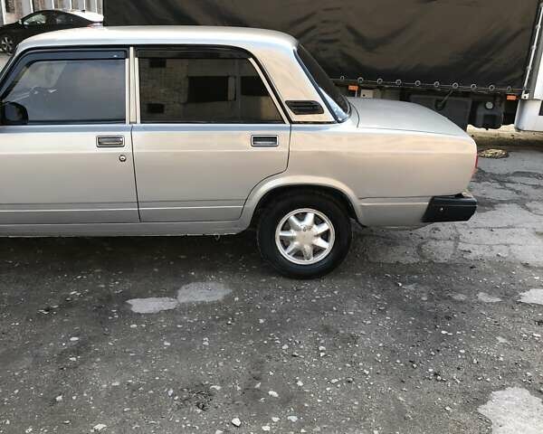 Серый ВАЗ 2107, объемом двигателя 1.5 л и пробегом 100 тыс. км за 850 $, фото 5 на Automoto.ua