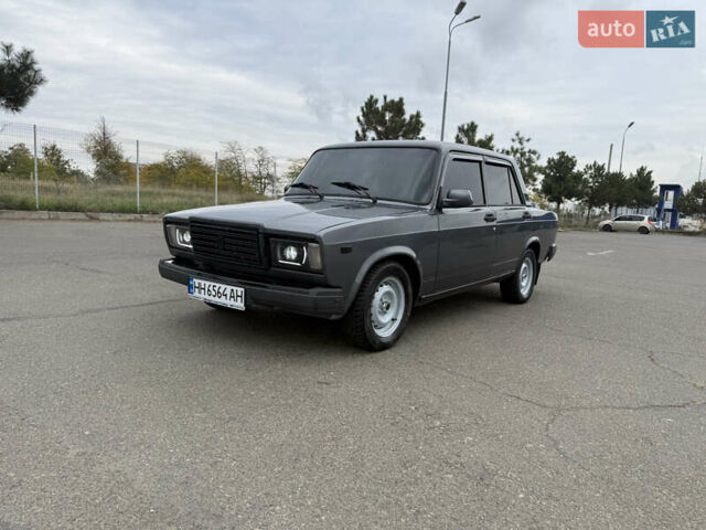 Серый ВАЗ 2107, объемом двигателя 1.69 л и пробегом 114 тыс. км за 2500 $, фото 4 на Automoto.ua