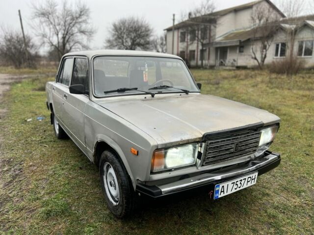 Сірий ВАЗ 2107, об'ємом двигуна 1.5 л та пробігом 113 тис. км за 800 $, фото 1 на Automoto.ua