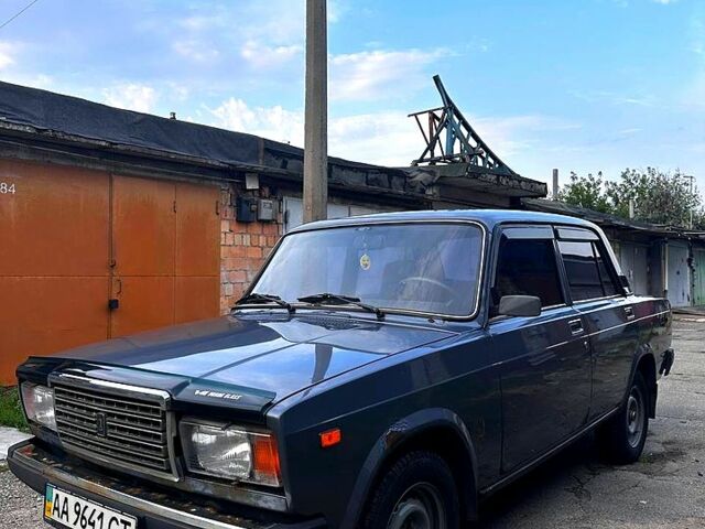 Сірий ВАЗ 2107, об'ємом двигуна 1.5 л та пробігом 94 тис. км за 1400 $, фото 4 на Automoto.ua