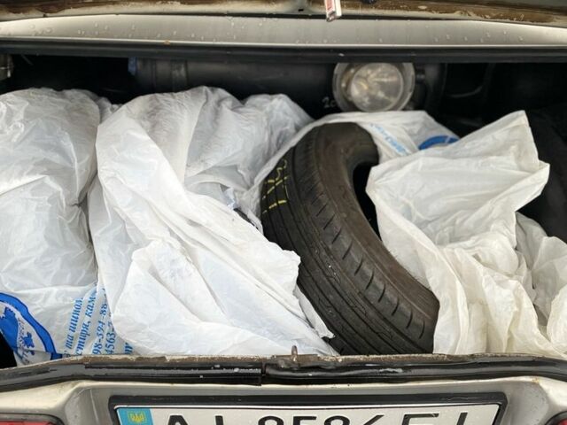 Серый ВАЗ 2107, объемом двигателя 1.5 л и пробегом 330 тыс. км за 1800 $, фото 7 на Automoto.ua