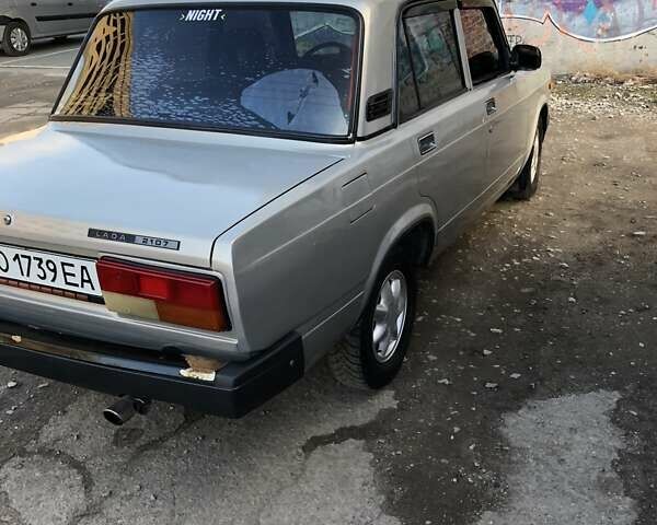 Серый ВАЗ 2107, объемом двигателя 1.5 л и пробегом 100 тыс. км за 850 $, фото 2 на Automoto.ua