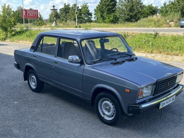 Сірий ВАЗ 2107, об'ємом двигуна 1.5 л та пробігом 82 тис. км за 1350 $, фото 6 на Automoto.ua
