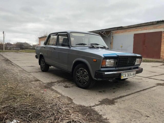 Серый ВАЗ 2107, объемом двигателя 1.5 л и пробегом 80 тыс. км за 1500 $, фото 2 на Automoto.ua