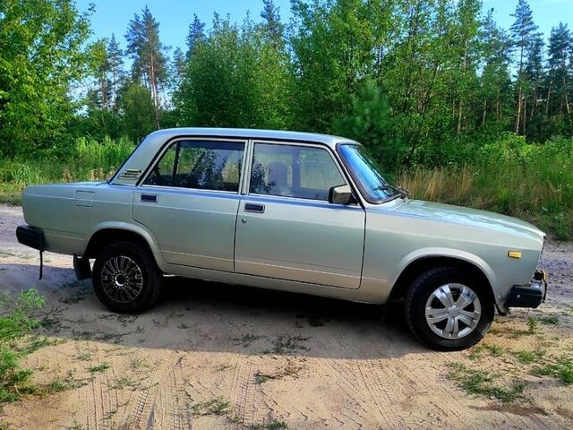 Серый ВАЗ 2107, объемом двигателя 1.5 л и пробегом 73 тыс. км за 1800 $, фото 2 на Automoto.ua